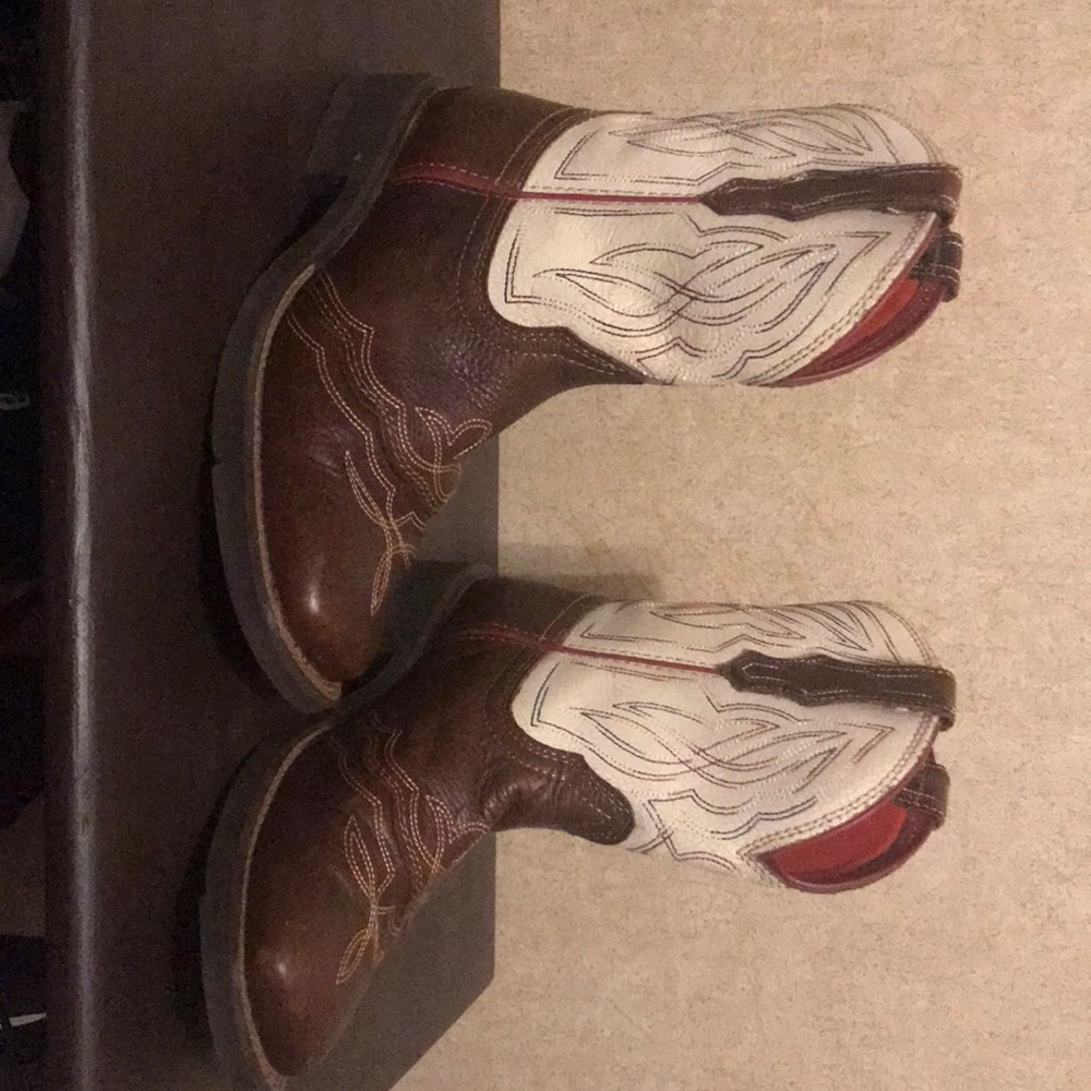 Women’s cowboy boots